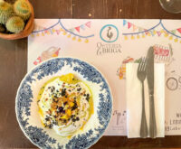 Pansotti ripieni di patate e timo,salsa di trombette,crema di robiola di Cairo e mandorle