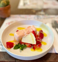 Semifreddo alle fragole,lemon curd e cioccolato bianco