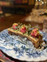 Midollo fondente,tartare di Fassona,erba cipollina e limone